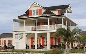 The Sandpiper Inn